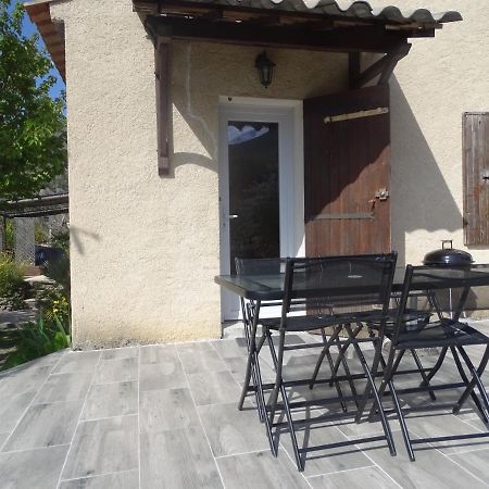 Gite Les Iris La Robine-Sur-Galabre Εξωτερικό φωτογραφία